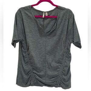 Cato Top Women’s Raw Edge Stretch Flutter Sleeve Gray Shirt Sz L